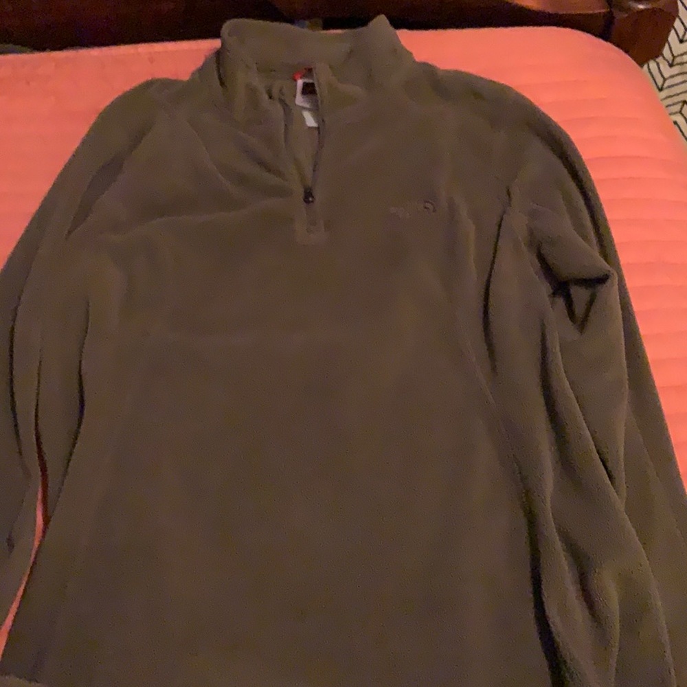 North face pullover